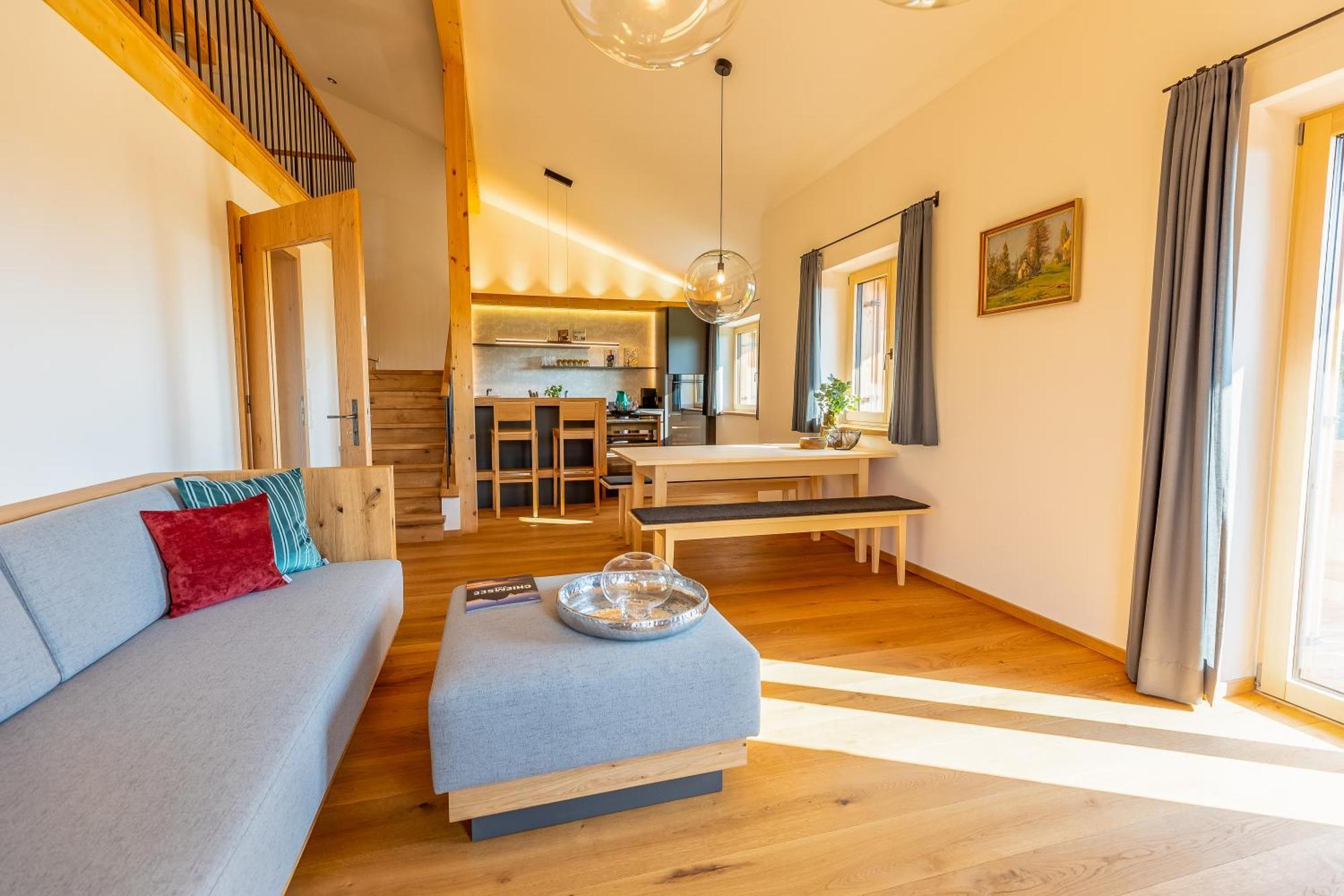 Graf Chiemo Suites - Direkt Am Chiemsee Mit Separatem Seezugang Кімінг Екстер'єр фото