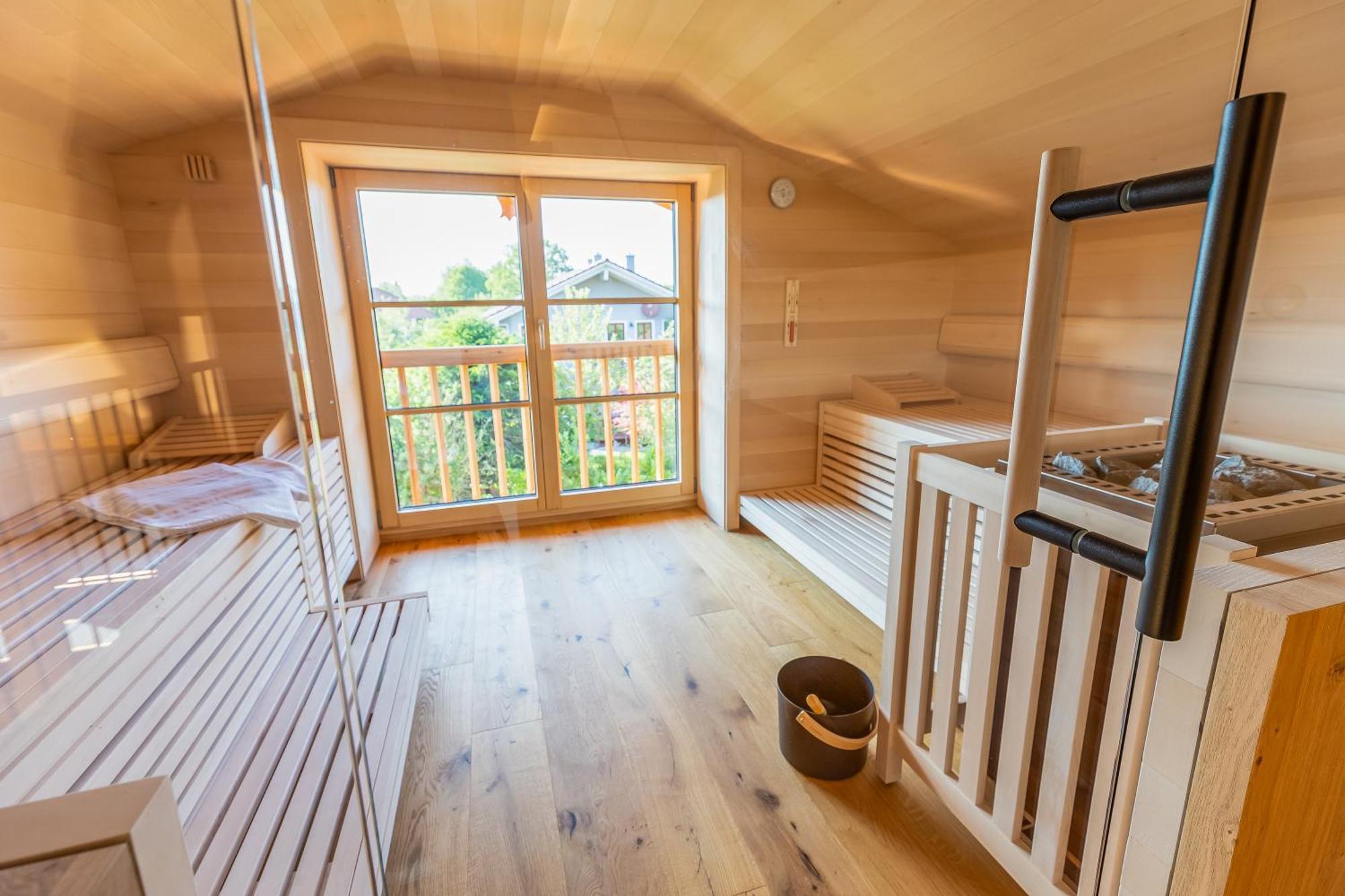 Graf Chiemo Suites - Direkt Am Chiemsee Mit Separatem Seezugang Кімінг Екстер'єр фото